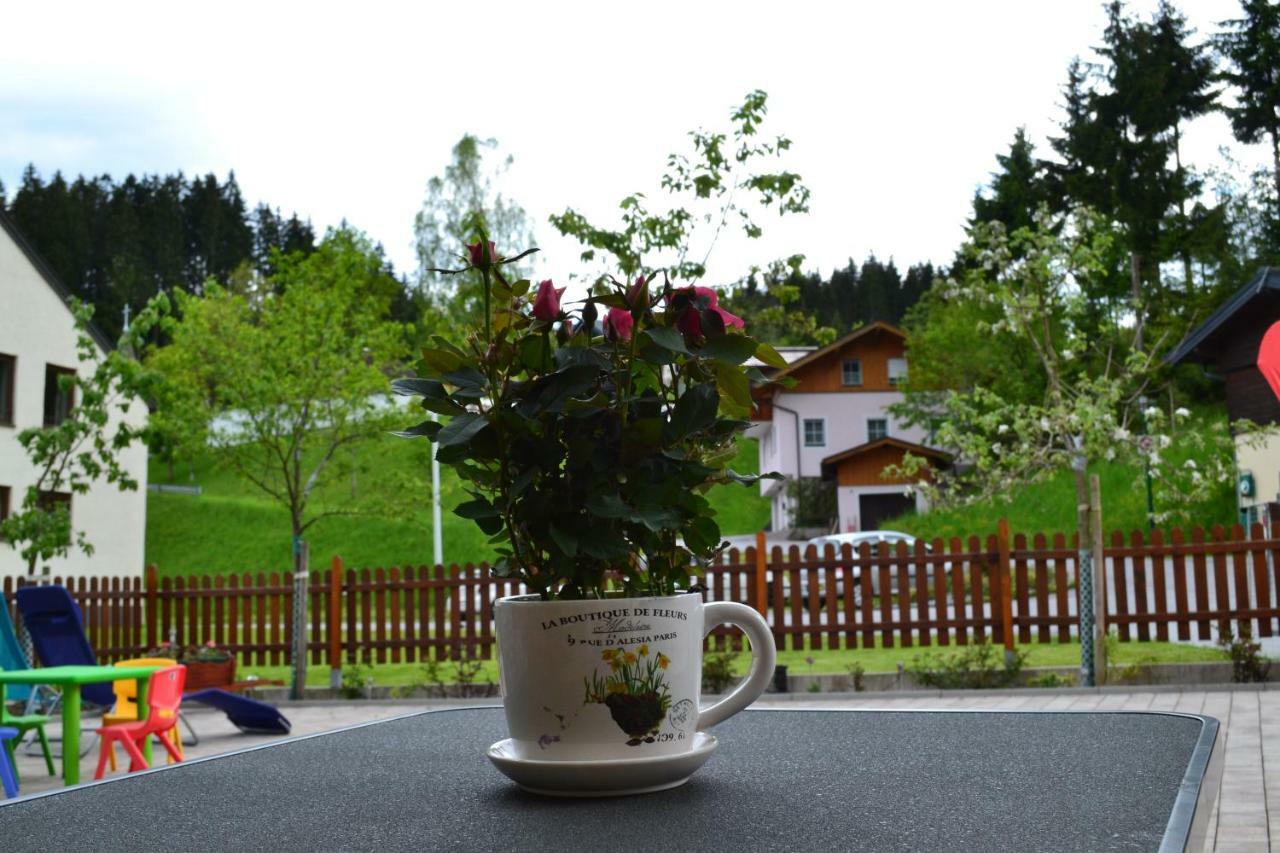Pension Haus Rohrmoser Lungotz ภายนอก รูปภาพ