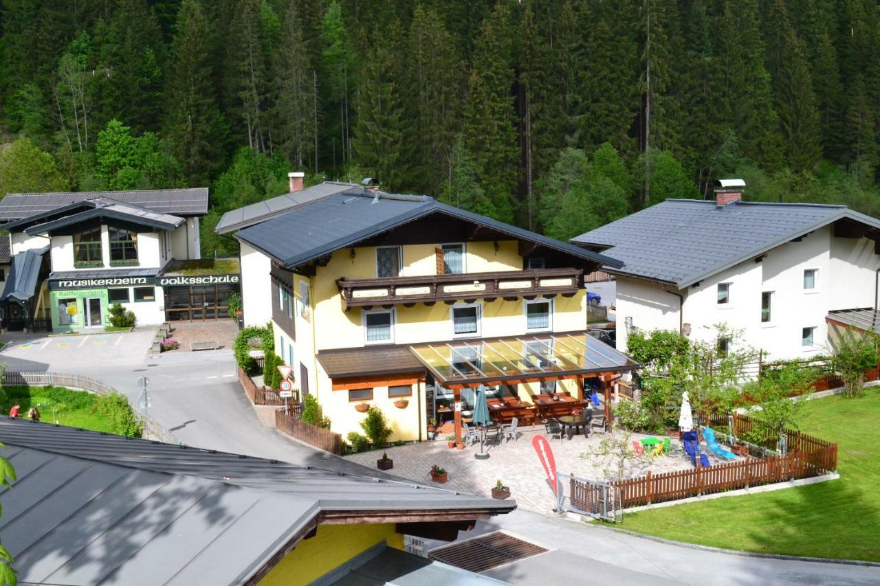 Pension Haus Rohrmoser Lungotz ภายนอก รูปภาพ