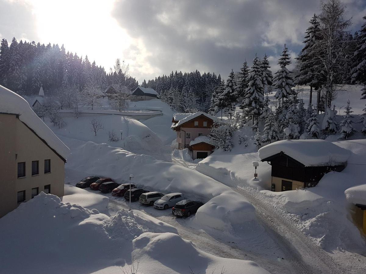 Pension Haus Rohrmoser Lungotz ภายนอก รูปภาพ