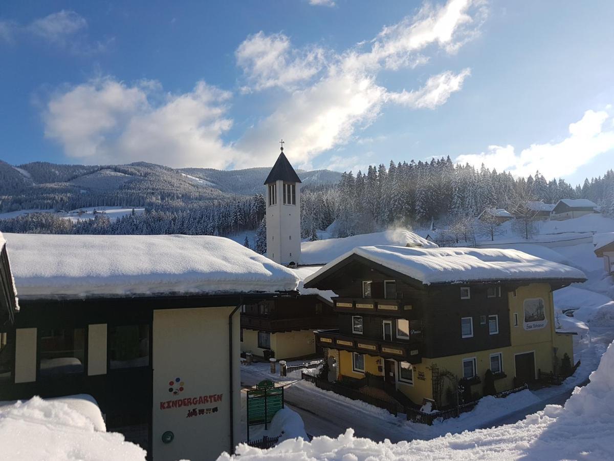 Pension Haus Rohrmoser Lungotz ภายนอก รูปภาพ
